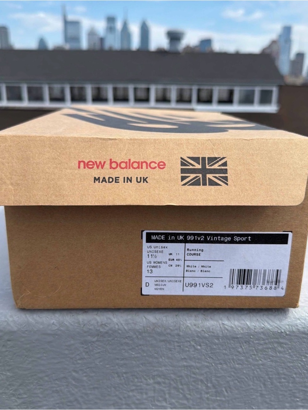 New Balance Men's Sneakers in Off-White with Red & Navy Accents - Picture 9 of 10